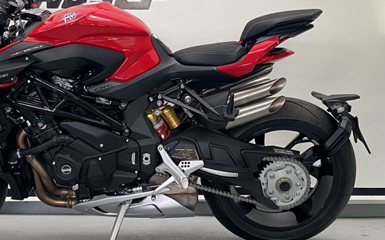 Gebrauchtmotorrad MV Agusta Brutale 1000 RS - Bild 7