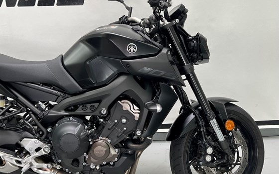 Gebrauchtmotorrad Yamaha MT-09 - Bild 3