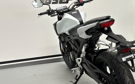Neufahrzeug Honda CB125R - Bild 10