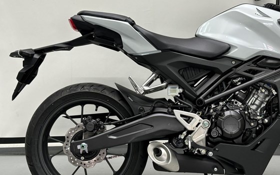 Neufahrzeug Honda CB125R - Bild 2