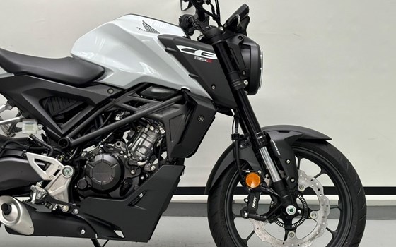 Neufahrzeug Honda CB125R - Bild 3