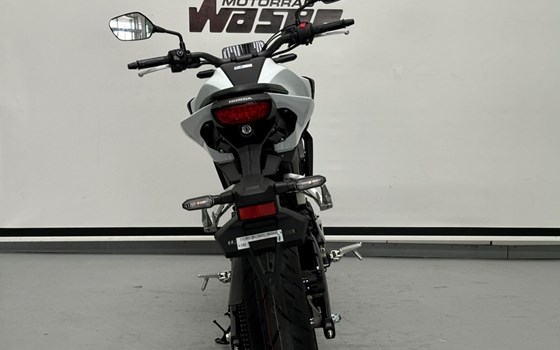 Neufahrzeug Honda CB125R - Bild 9
