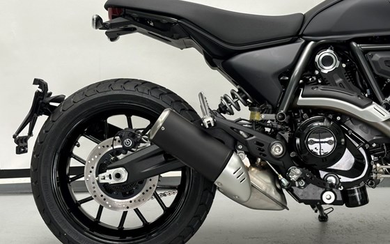 Neufahrzeug Ducati Scrambler Icon Dark - Bild 2