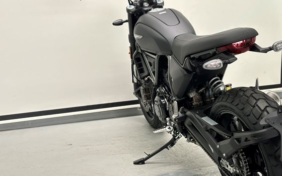 Neufahrzeug Ducati Scrambler Icon Dark - Bild 8