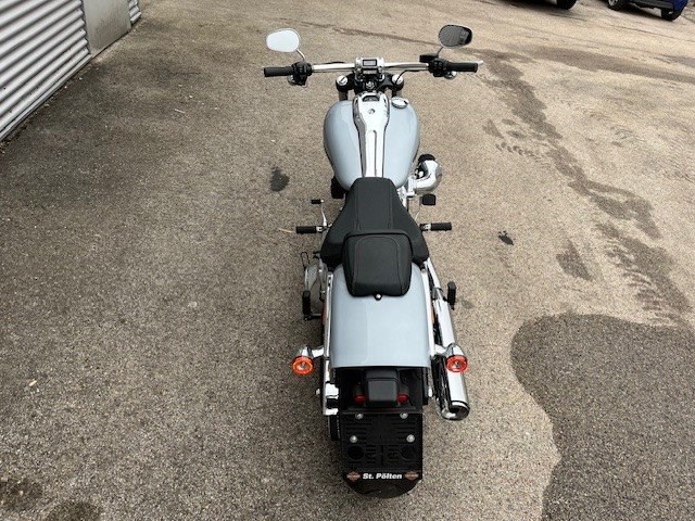 Harley-Davidson Softail Breakout FXBR (Atlas Silver Metallic) - Bild 8
