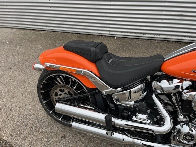 Harley-Davidson Softail Breakout FXBR (Baja Orange) - Bild 6