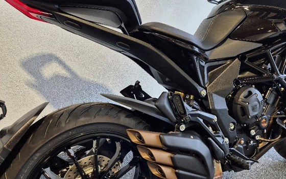Neufahrzeug MV Agusta Turismo Veloce 800 R - Bild 4 Neufahrzeug MV Agusta Turismo Veloce 800 R - Bild 4