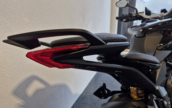 Neufahrzeug MV Agusta Turismo Veloce 800 R - Bild 8 Neufahrzeug MV Agusta Turismo Veloce 800 R - Bild 8