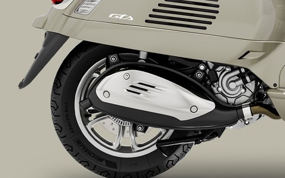 Neufahrzeug Vespa GTS 310 - Bild 7 Neufahrzeug Vespa GTS 310 - Bild 7