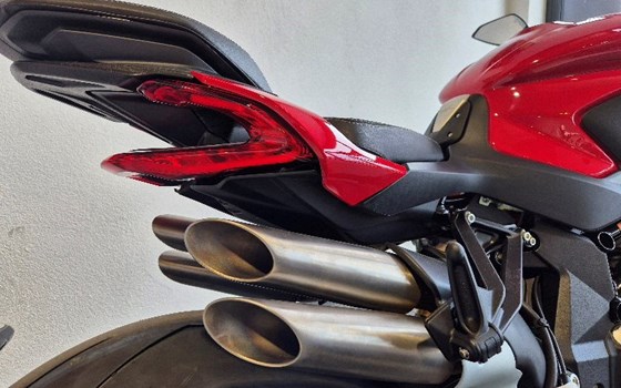 Neufahrzeug MV Agusta Brutale 1000 RS - Bild 12 Neufahrzeug MV Agusta Brutale 1000 RS - Bild 12