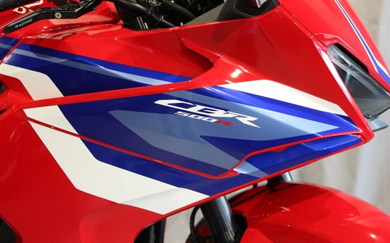 Gebrauchtmotorrad Honda CBR500R - Bild 2