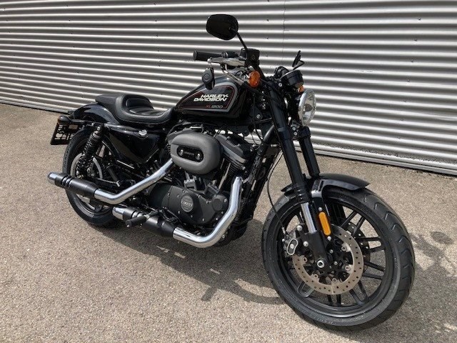Harley-Davidson Sportster XL 1200CX Roadster (Vivid Black) - Bild 4