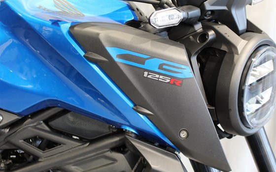 Gebrauchtmotorrad Honda CB125R - Bild 2