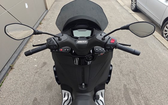 Neufahrzeug Piaggio MP3 310 Sport - Bild 6