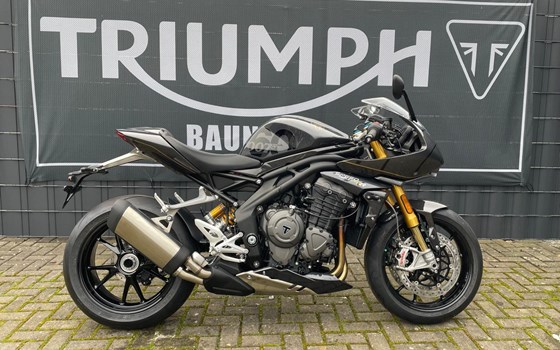 Gebrauchtmotorrad Triumph Speed Triple 1200 RR James Bond Edition - Bild 1