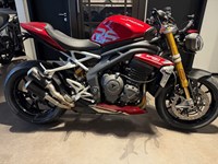 Gebrauchtmotorrad Triumph Speed Triple 1200 RS