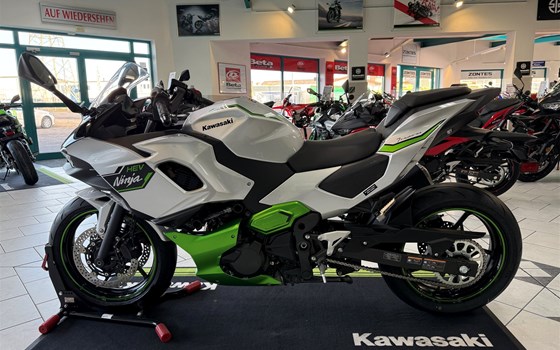 Neufahrzeug Kawasaki Ninja 7 Hybrid - Bild 10