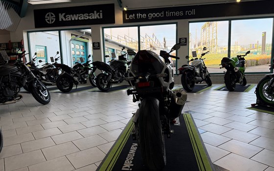 Neufahrzeug Kawasaki Ninja 7 Hybrid - Bild 14