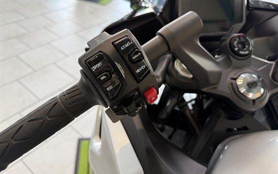 Neufahrzeug Kawasaki Ninja 7 Hybrid - Bild 18