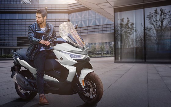 Neufahrzeug Voge SR4 350i ABS - Bild 16