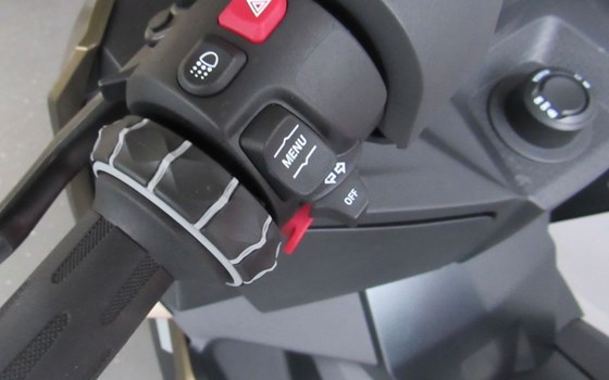 Gebrauchtmotorrad BMW C 400 X - Bild 11