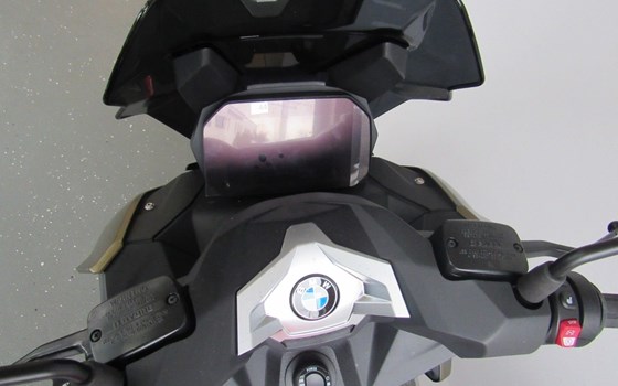 Gebrauchtmotorrad BMW C 400 X - Bild 12