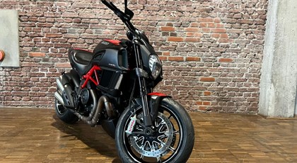 Gebrauchtfahrzeug Ducati Diavel Carbon