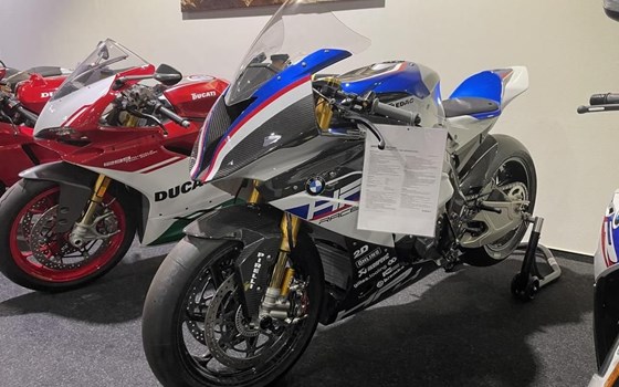 Neufahrzeug BMW HP4 RACE - Bild 1