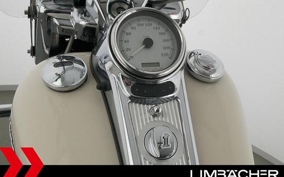 Gebrauchtmotorrad Harley-Davidson Road King Custom FLHRS - Bild 22