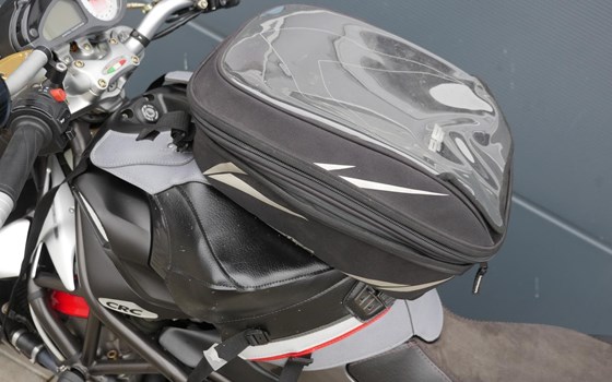 Gebrauchtmotorrad MV Agusta Brutale 910 R - Bild 10