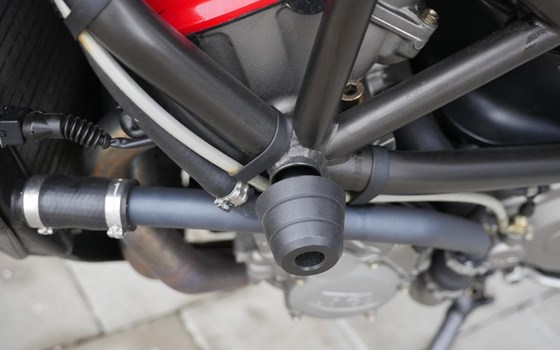 Gebrauchtmotorrad MV Agusta Brutale 910 R - Bild 11