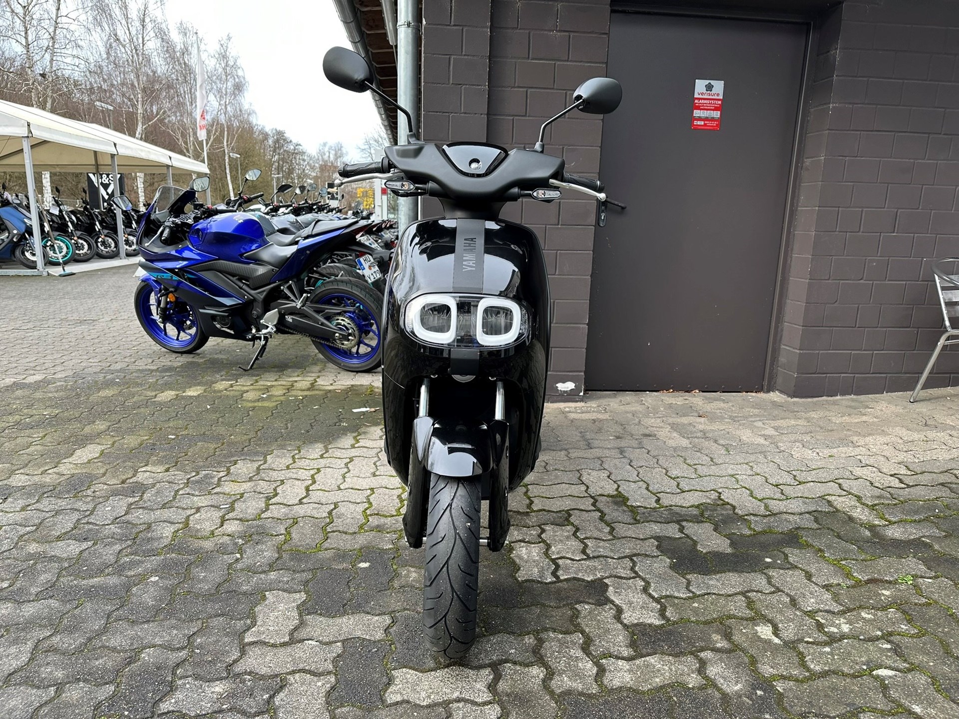 Yamaha NEO's Dual Battery