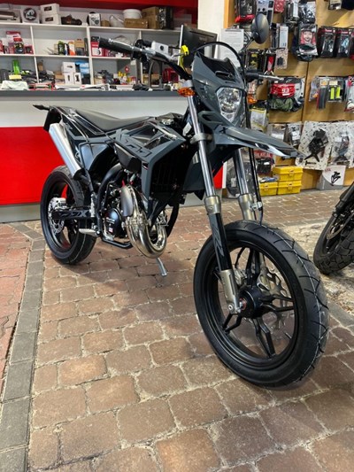 RR 50 Motard Sport