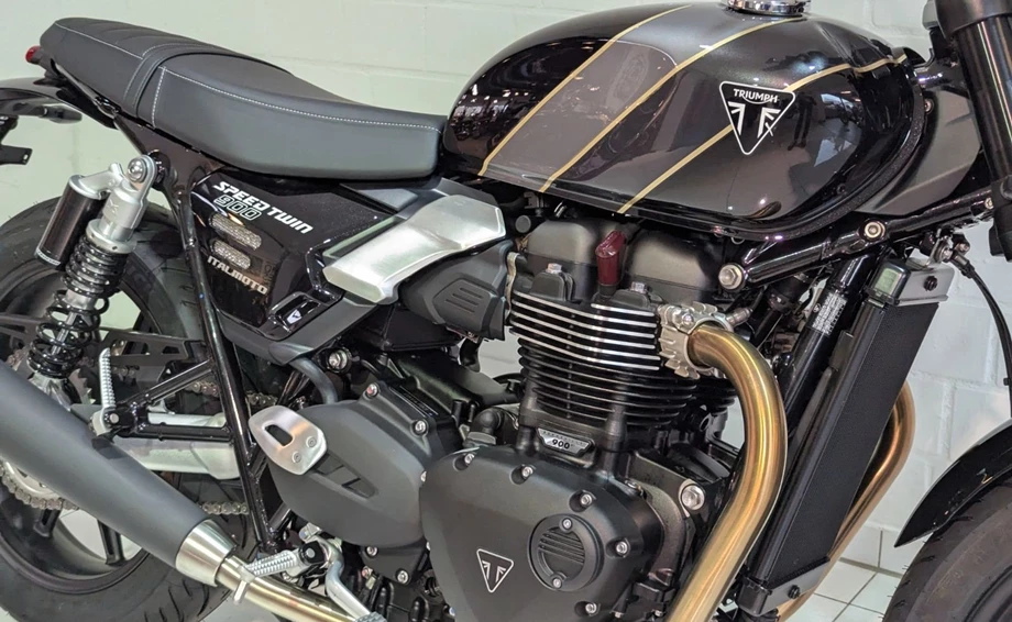 Angebot Triumph Speed Twin 900 Bild 6: Angebot Triumph Speed Twin 900