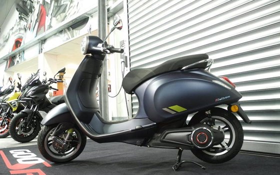 Neufahrzeug Vespa Primavera Tech Elettrica 70 - Bild 2