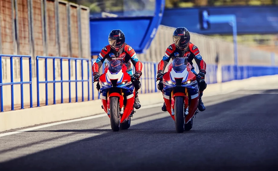 Angebot Honda CBR1000RR-R Fireblade Bild 5: Angebot Honda CBR1000RR-R Fireblade