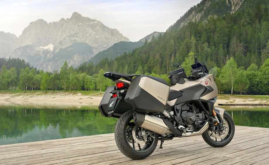 Offer Honda NT1100 DCT Electronic Suspension Bild 12: Offer Honda NT1100 DCT Electronic Suspension