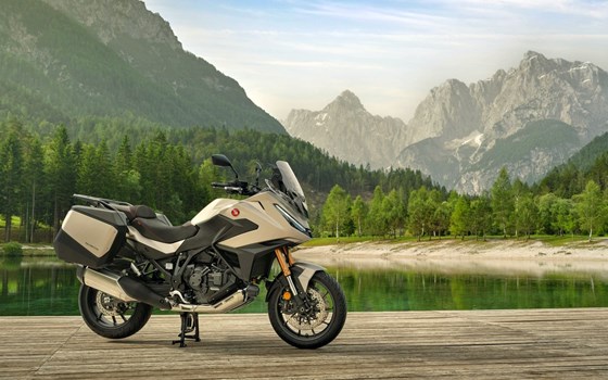 Neufahrzeug Honda NT1100 DCT Electronic Suspension - Bild 13