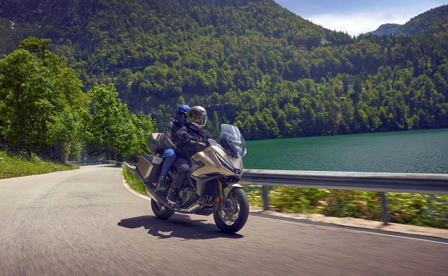 Offer Honda NT1100 DCT Electronic Suspension Bild 3: Offer Honda NT1100 DCT Electronic Suspension