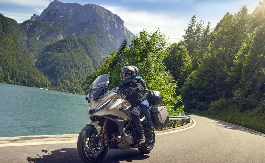 Offer Honda NT1100 DCT Electronic Suspension Bild 4: Offer Honda NT1100 DCT Electronic Suspension