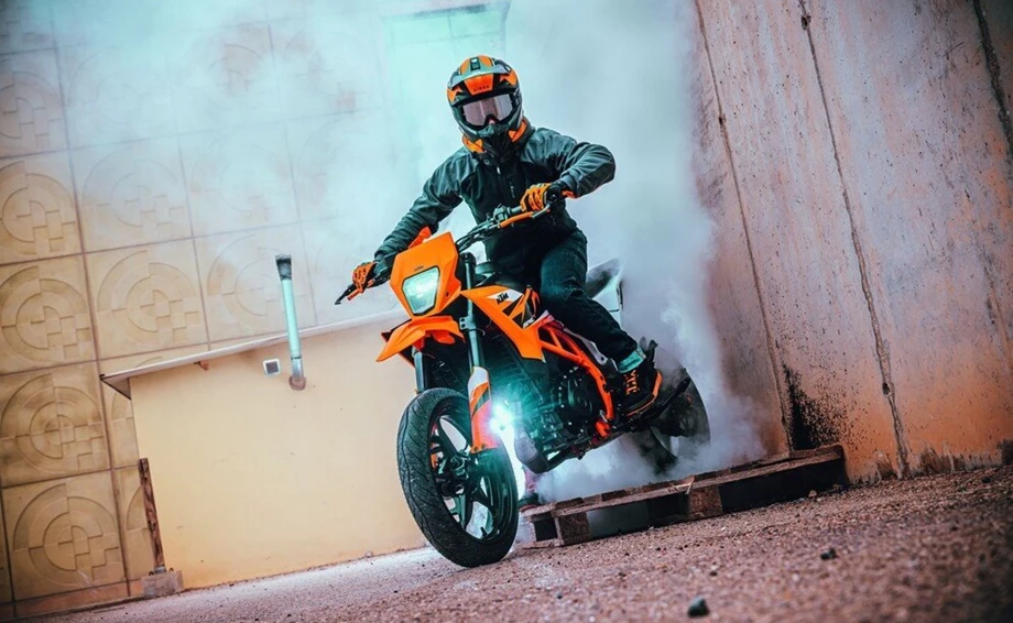 Angebot KTM 125 SMC R Bild 1: Angebot KTM 125 SMC R