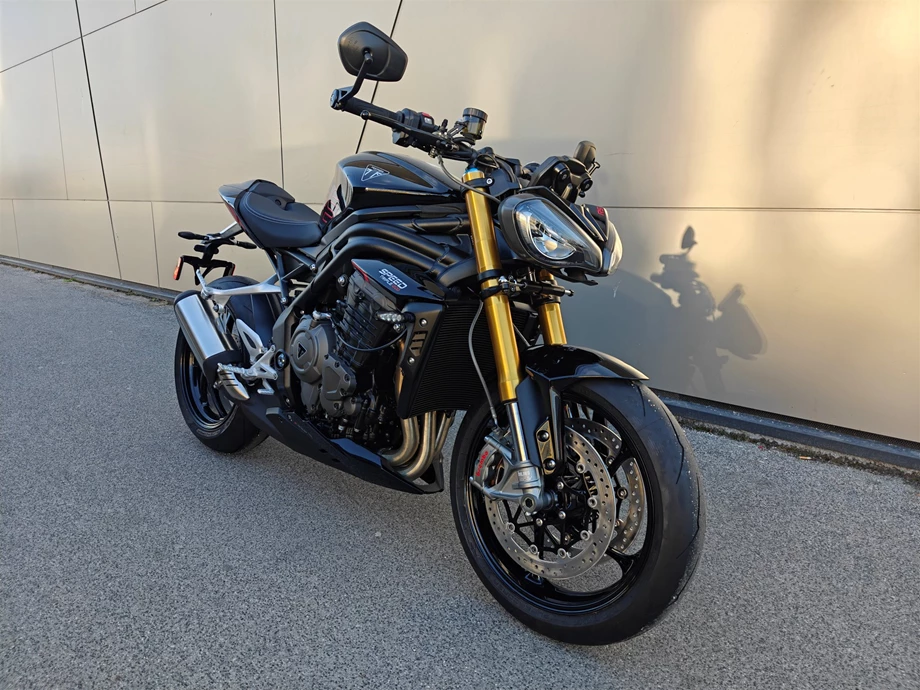 Angebot Triumph Speed Triple 1200 RS Bild 2: Angebot Triumph Speed Triple 1200 RS