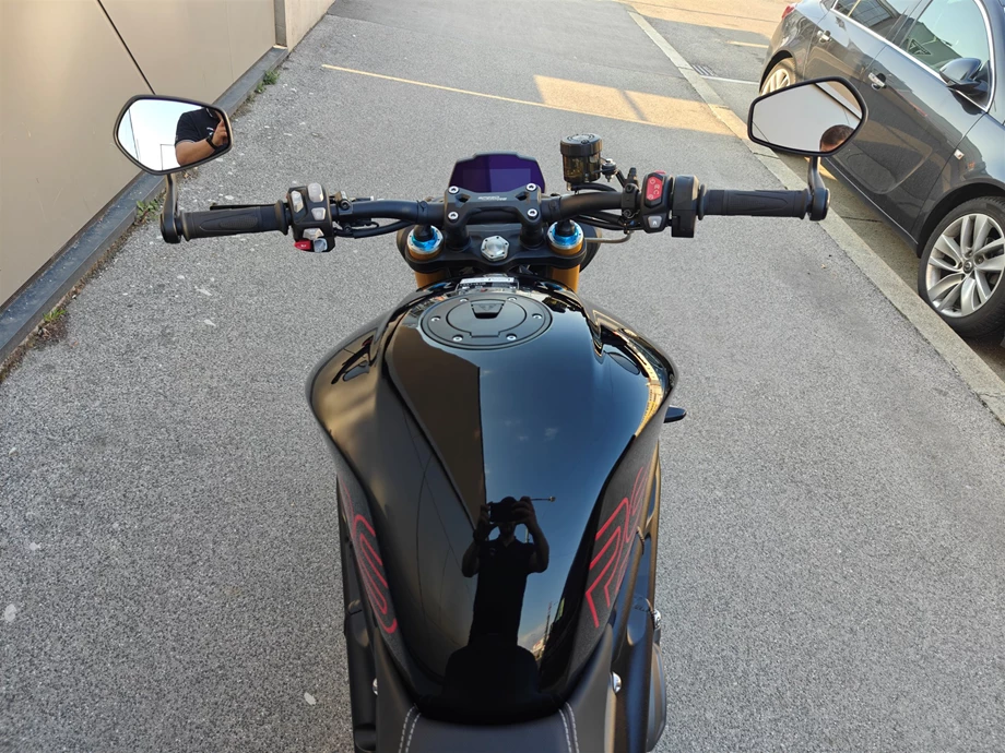 Angebot Triumph Speed Triple 1200 RS Bild 6: Angebot Triumph Speed Triple 1200 RS