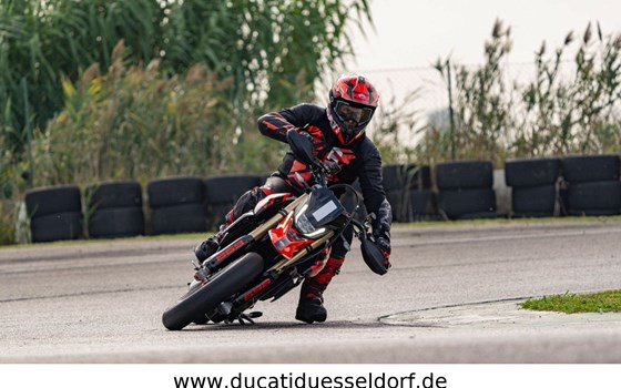 Neufahrzeug Ducati Hypermotard 698 Mono RVE - Bild 11