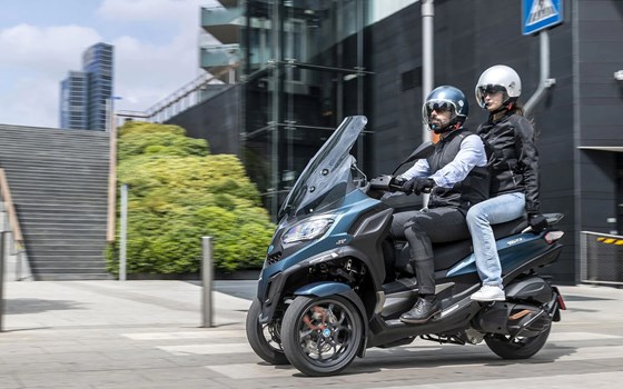 Neufahrzeug Piaggio MP3 530 HPE Exclusive - Bild 3 Neufahrzeug Piaggio MP3 530 HPE Exclusive - Bild 3