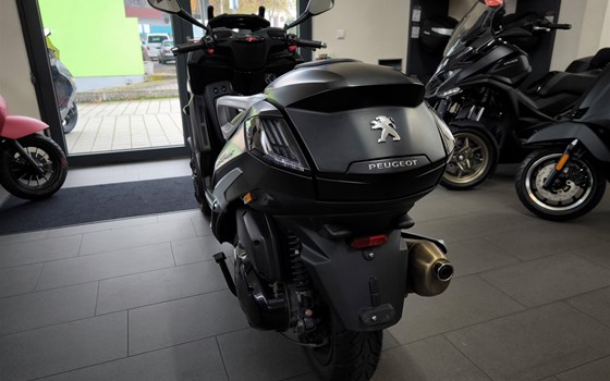 Gebrauchtmotorrad Peugeot Metropolis GT - Bild 6