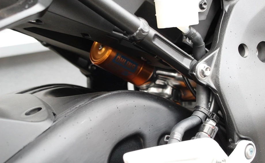 Angebot Honda CBR1000RR-R Fireblade SP Bild 14: Angebot Honda CBR1000RR-R Fireblade SP