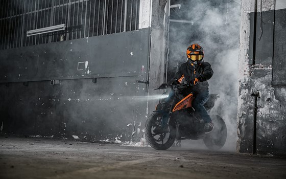 Neufahrzeug KTM 125 Duke - Bild 27