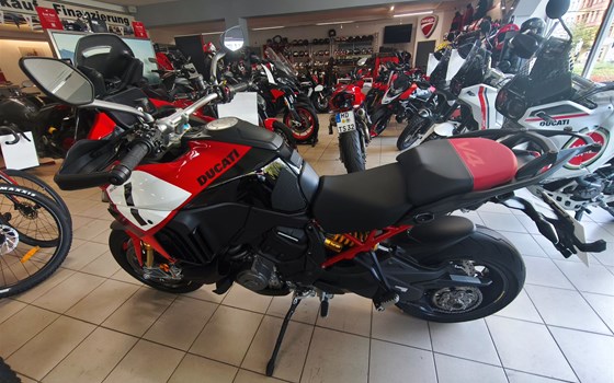 Gebrauchtmotorrad Ducati Multistrada V4 Pikes Peak - Bild 1