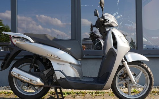 Gebrauchtmotorrad Honda SH150i - Bild 1